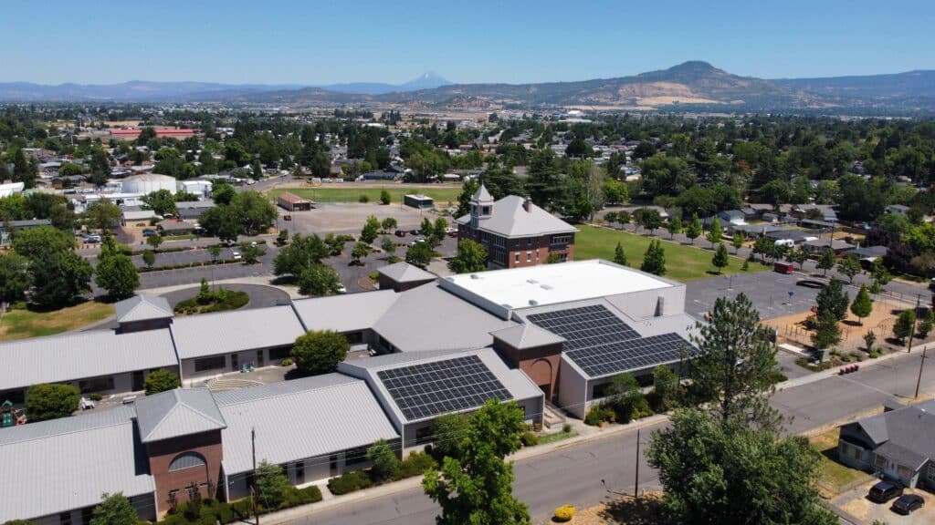 Central Point Elementary School benefitted from State of Oregon incentives to help them go solar.